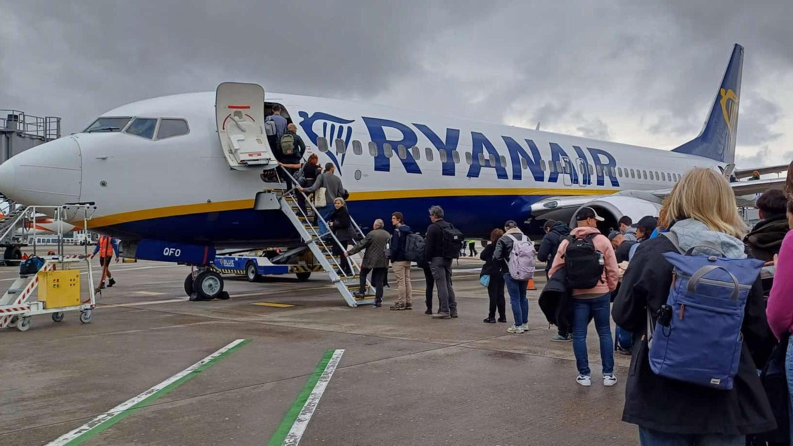 Avusturya'da Şok Gelişme: Ryanair Uçağı, 890 Euro Tazminat Ödemediği İçin Haczedildi!