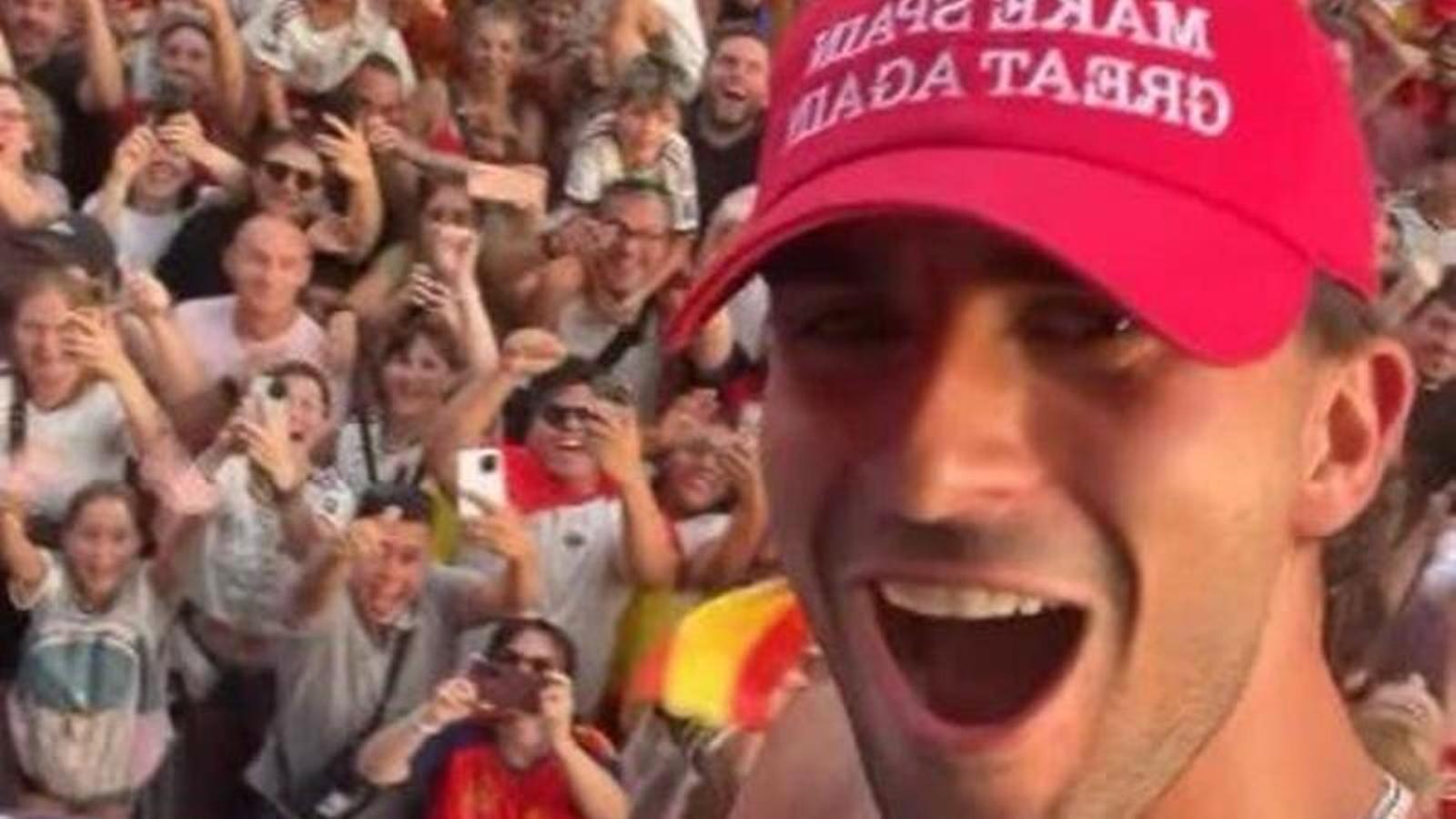 Ferran Torres'ten 'Make Spain Great Again' Şapkası Açıklaması: 'Siyasetle İlgisi Yoktu'