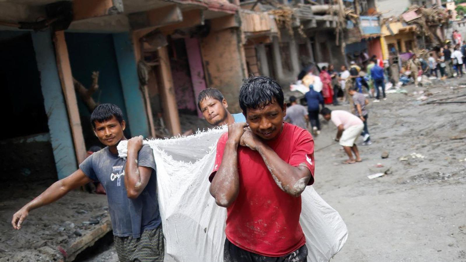 Asya'da Yıkım: Nepal ve Tibet Sel Felaketinde Korkunç Bilanço