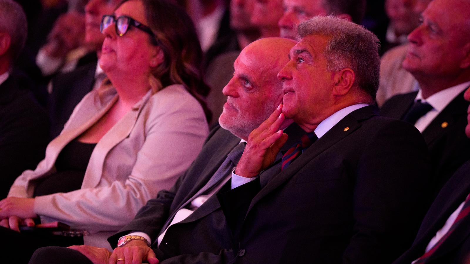 Barcelona'nın Mali Şeffaflık Sınavı: 700 Milyon Avroluk Hayatta Kalma Mücadelesi