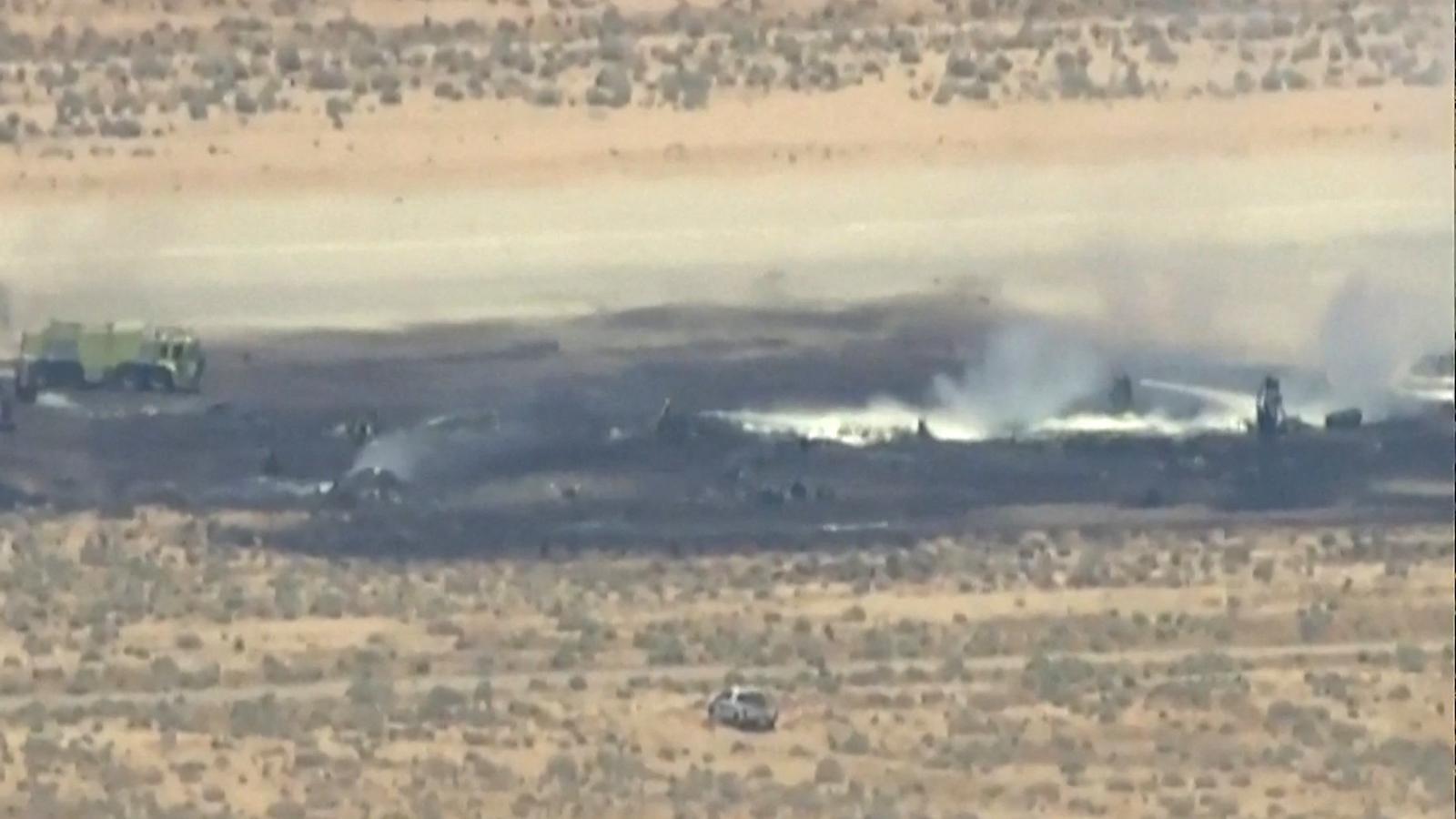 ABD Ordusu Bombardıman Uçağı Kazası: Kaliforniya'da Sekiz Mürettebat Hayatını Kaybetti