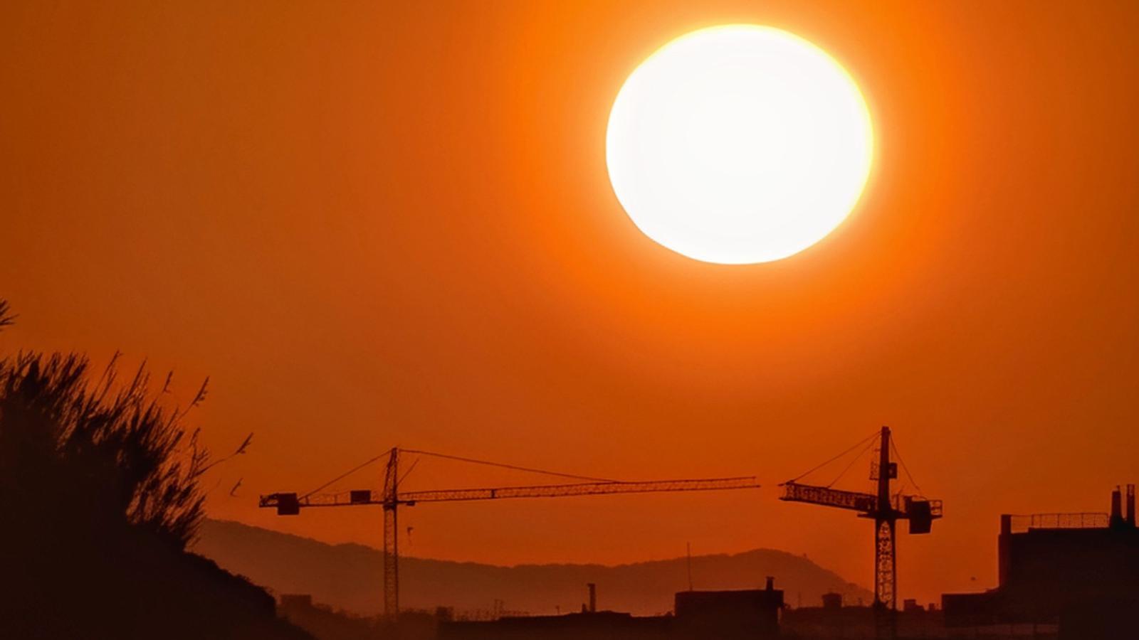 Katalonya'da Erken Gelen Kavurucu Yaz: Termometreler 36°C'yi Gördü!