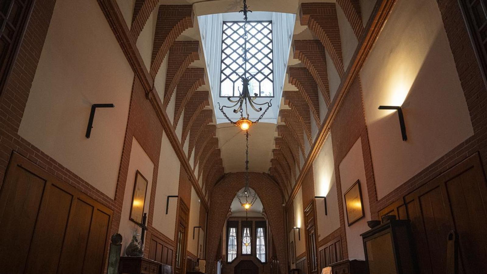 Barselona'da Gaudí Müzesi Gerilimi: Mahalle Sakinleri Turist Akınına Karşı