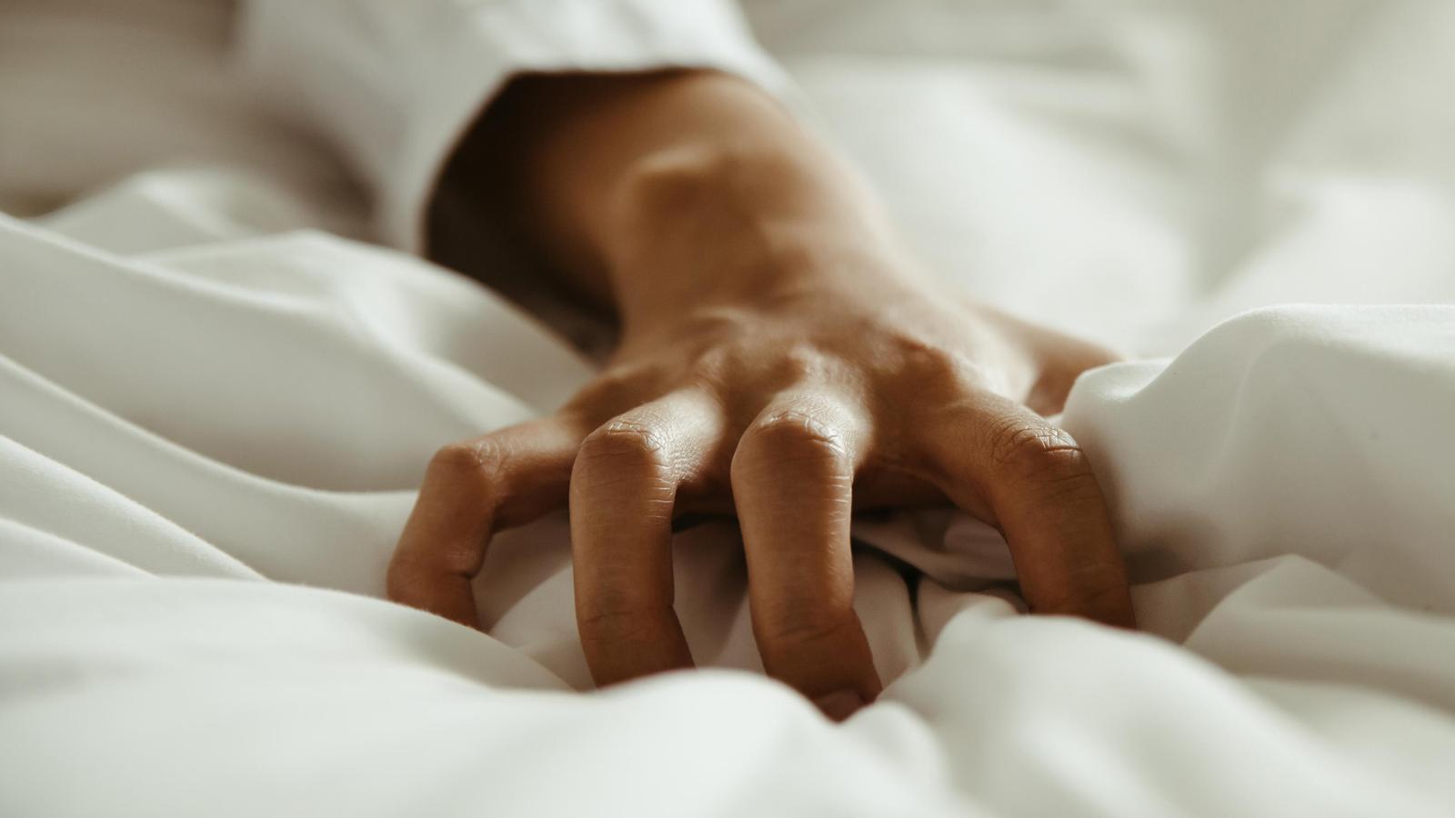 Katalanca'da 'Kirli Konuşma' Sanatı: Yatak Odasında Dilsel Kimlik Mücadelesi