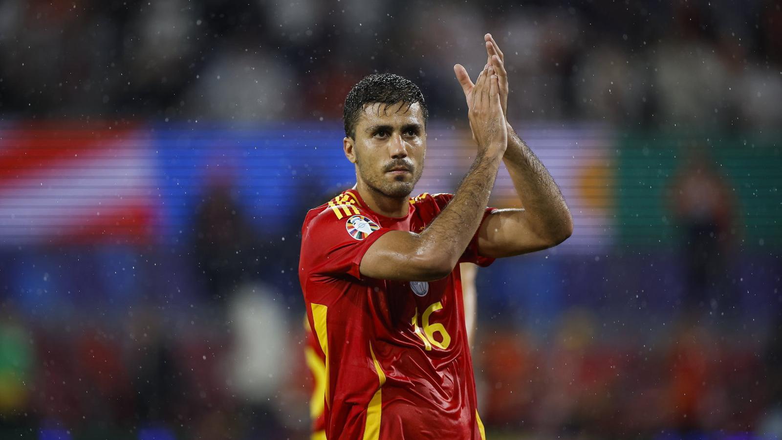 Transfer Piyasasında Şok Gelişme: Barcelona, Real Madrid'in Gözdesine Talip Oldu!