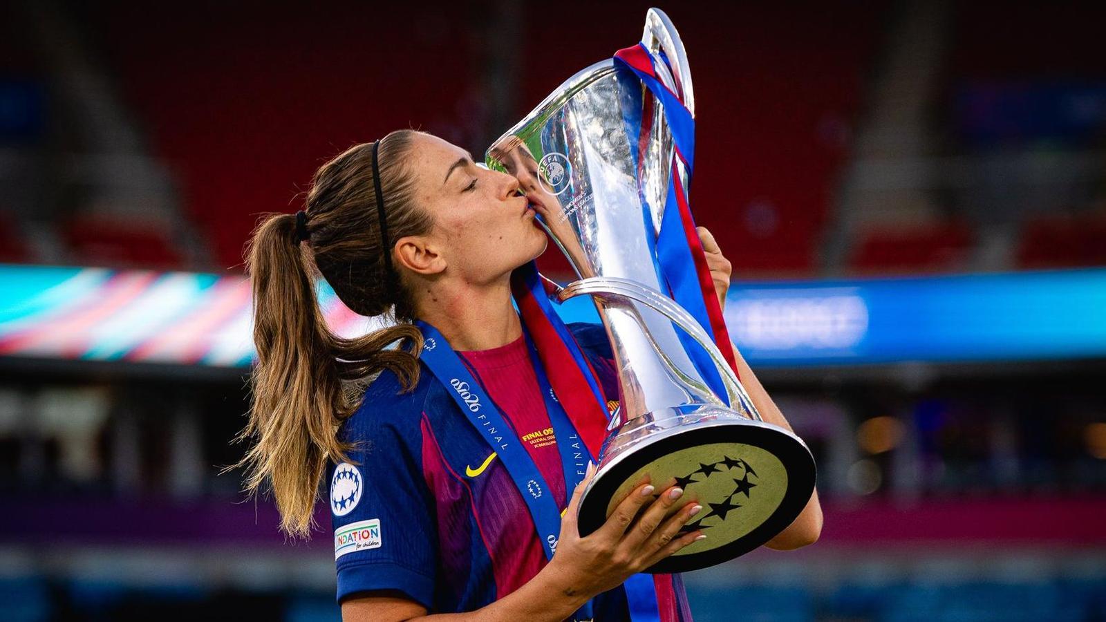 Alexia Putellas, Camp Nou'ya Duygusal Vedayla Barcelona Efsanesine Nokta Koydu, Yeni