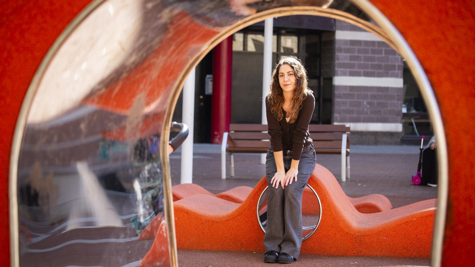 Maria Jaume'dan Küreselleşmeye Karşı Geleneksel Bir Manifesto: "Sant Domingo Forever"