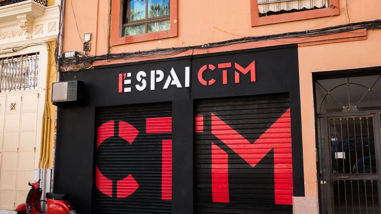 Valensiya'da Sanatın Yeni Kalbi: Teatre Micalet'ten Yakın Temaslı Bir Tiyatro Deneyimi