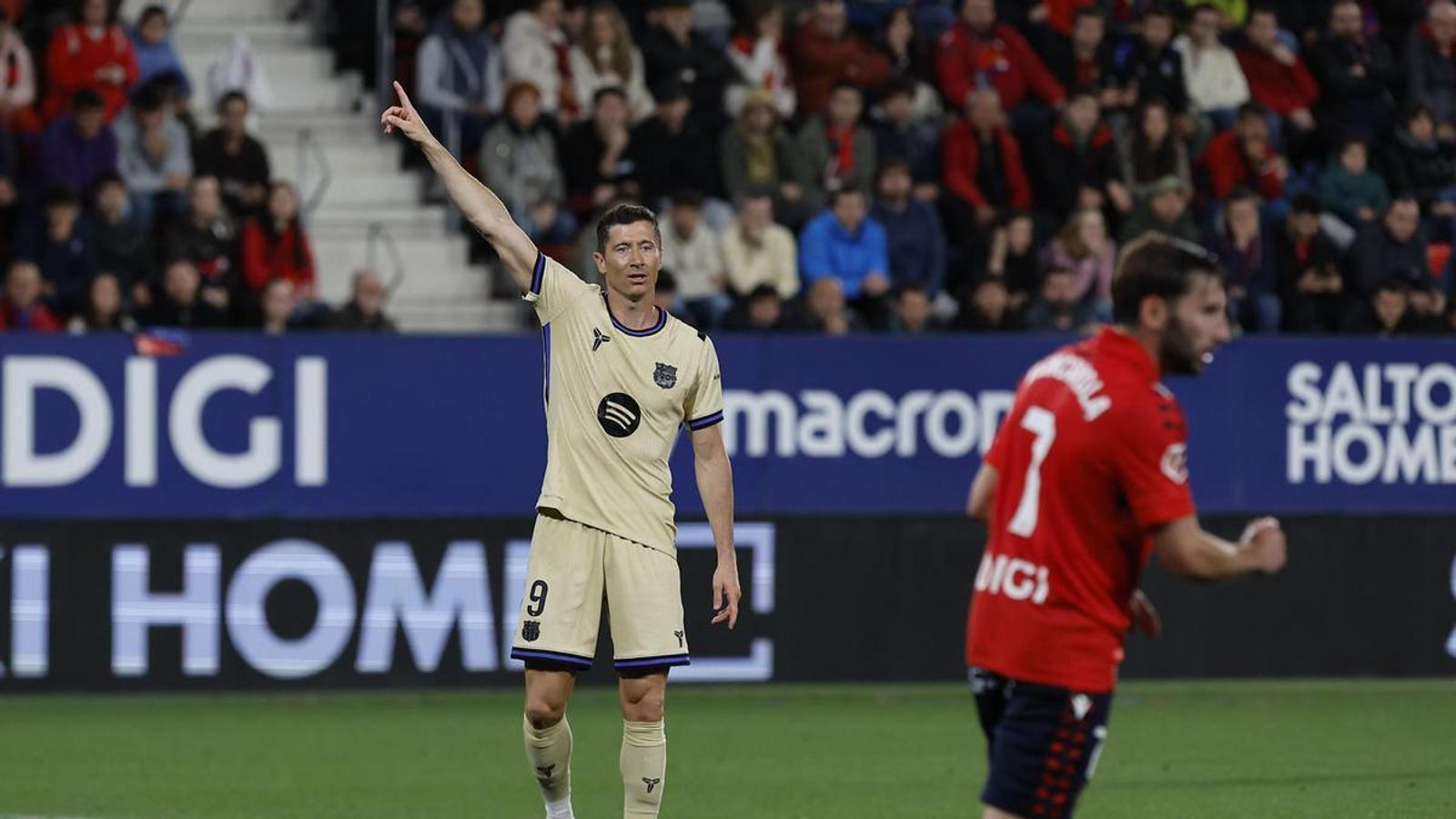 Lewandowski Sahneye Çıktı: Barcelona La Liga Şampiyonluğuna Bir Adım Daha Yakın!