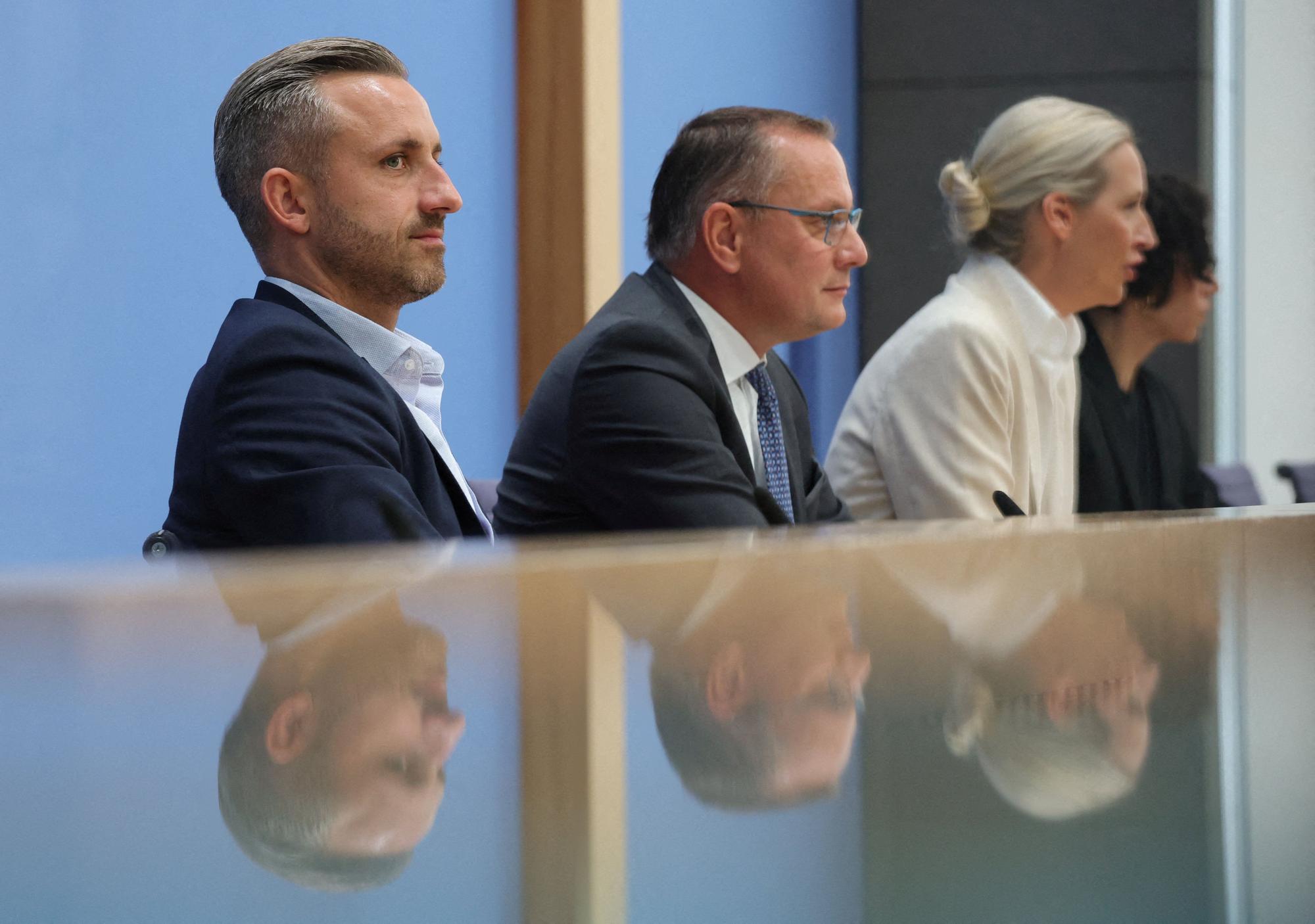 Almanya'da Aşırı Sağın Yükselişi: AfD Neden Avrupa'nın En Çok Korkulan Partisi?